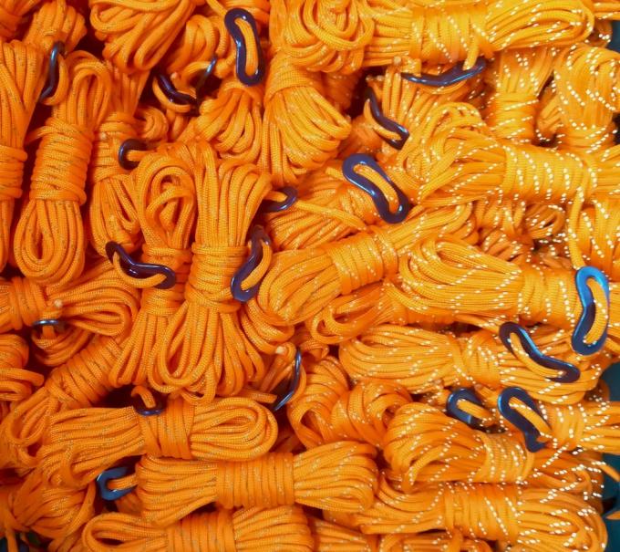 طناب نایلونی بازتابنده 550 پوند Guyline Glow In The Dark T&T 0